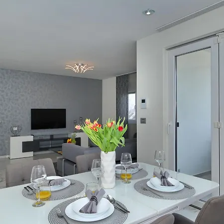 Luxus No 3 In Mit Balkon I Nähe Altstadt&strand *