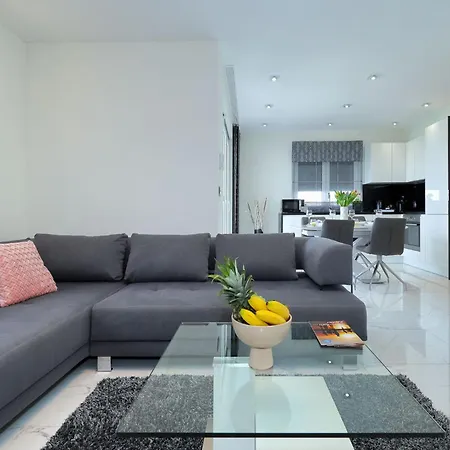 Apartment Luxus No 3 In Mit Balkon I Nähe Altstadt&strand *