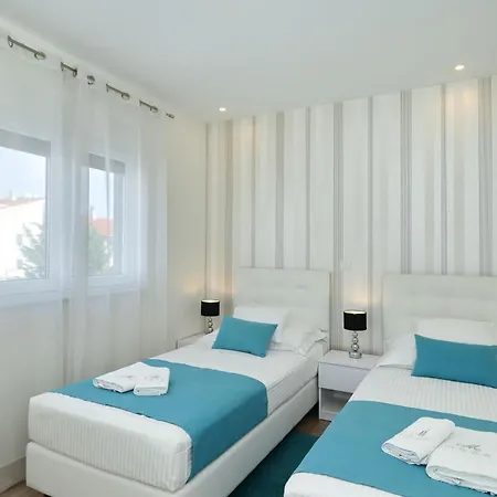 Luxus No 3 In Mit Balkon I Nähe Altstadt&strand Apartment Zadar