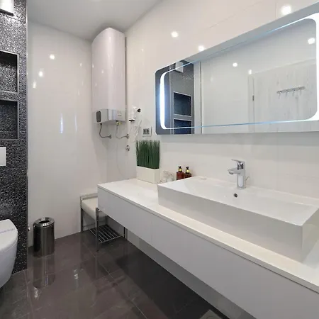 Luxus No 3 In Mit Balkon I Nähe Altstadt&strand Zadar
