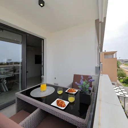 Luxus No 3 In Mit Balkon I Nähe Altstadt&strand Apartment