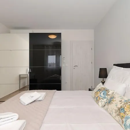 Apartment Luxus No 3 In Mit Balkon I Nähe Altstadt&strand