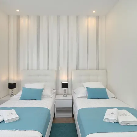 Luxus No 3 In Mit Balkon I Nähe Altstadt&strand Apartment Zadar